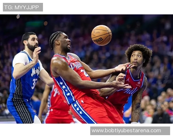 乔治出战18分钟表现平平11投仅中3球贡献11分5篮板1抢断